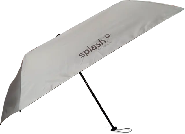 Damen Shorty von DIV.REGENSCHIRME